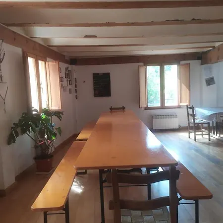 Albergue Municipal Belorado El Corro Auberge de jeunesse